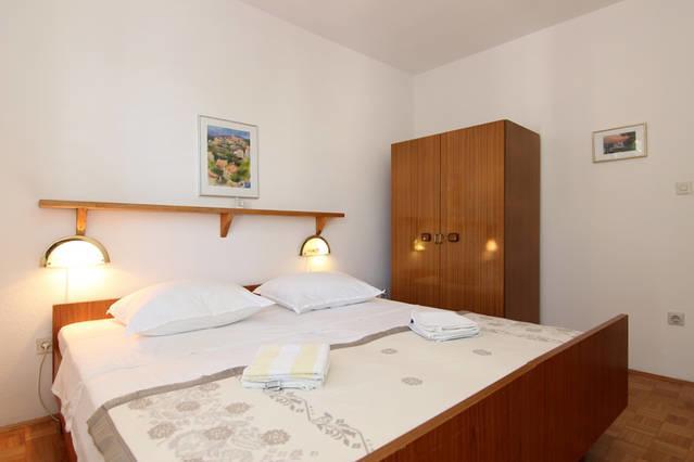 Eco-Apartments With Nice Garden Baška Voda Extérieur photo